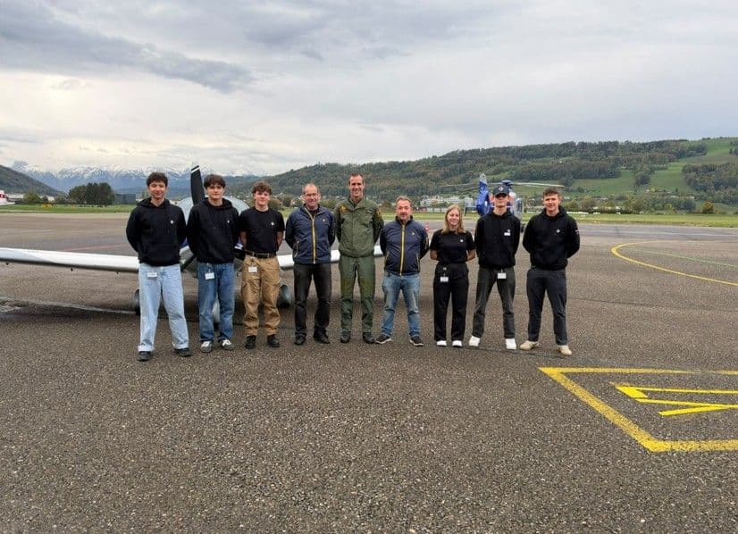 Gruppenbild in einem Flugkurs
