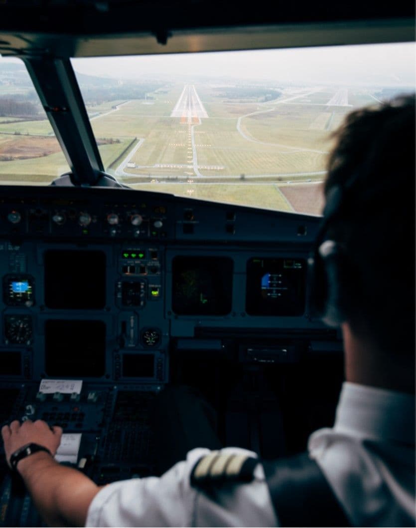 Blick aus dem Cockpit auf die Landebahn